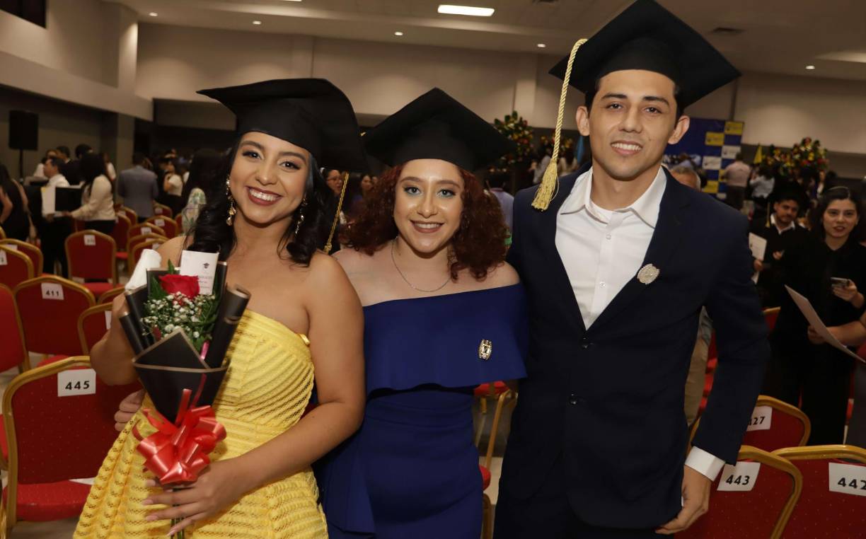 Yohelly Flores, Helin Salazar y Dalton Ramos