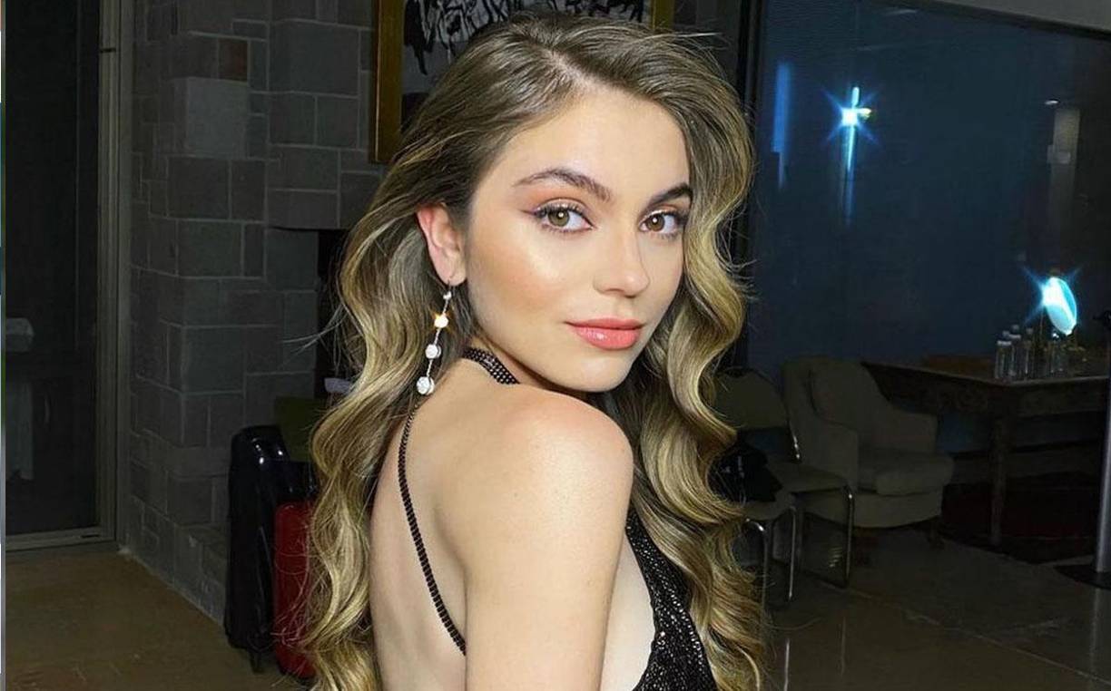 La actriz Sofía Castro, hija de Angélica Rivera y Alberto Castro, reveló que cuando estudió actuación en Estados Unidos sufrió discriminación de parte de uno de sus profesores.