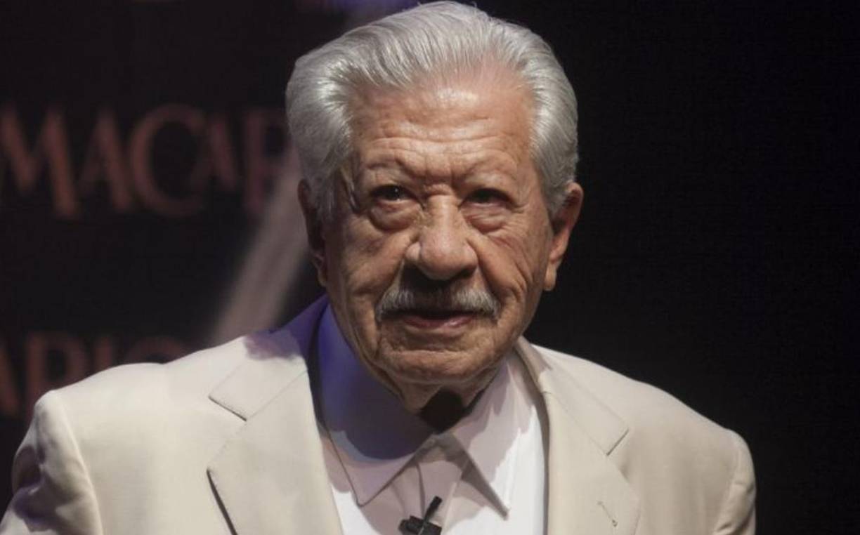 El legendario actor mexicano Ignacio López Tarso falleció a los 98 años el 11 de marzo. La noticia fue difundida por la cuenta de Twitter de la Asociación Nacional de Interpretes de México. Su trayectoria lo catapultó entre las estrellas de México, con películas como ‘Macario’, ‘El hombre de papel’ y ‘Los albañiles’.