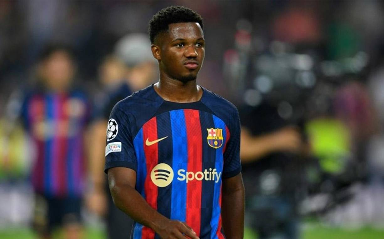 El futuro de Ansu Fati está en el aire y, ante la posible llegada de Leo Messi al FC Barcelona, el ‘10’ podría verse obligado a cambiar de aires este verano, a pesar de su prioridad es seguir.