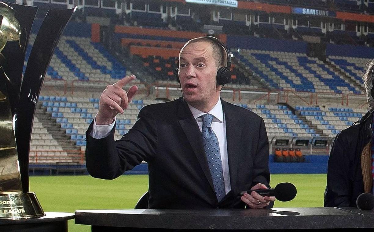 La cadena deportiva dio a conocer que André Marín se despedirá de Fox Sports por un tiempo indefinido; cabe apuntar que no se dio a conocer la razón del presentador para alejarse de su labor como comentarista y analista deportivo.