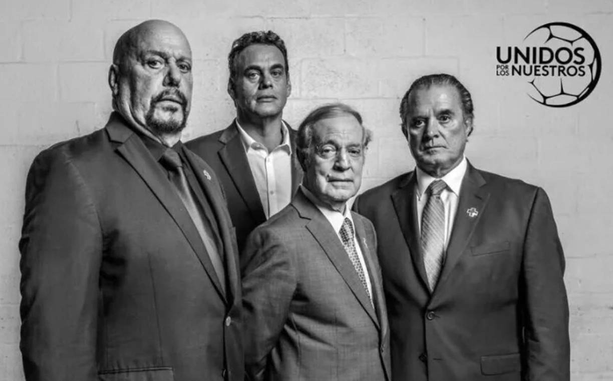 En 2017, Univisión organizó una iniciativa llamada “Unida por los Nuestros”, en la que juntaron a los referentes de la comunicación deportiva con el objetivo de recaudar fondos para los afectados por huracanes y temblores en México, Puerto Rico, Houston, así como Florida. 