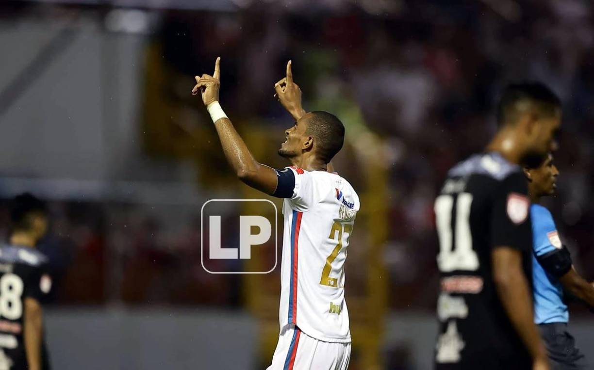 Así celebró Jerry Bengtson su gol contra el Diriangén.