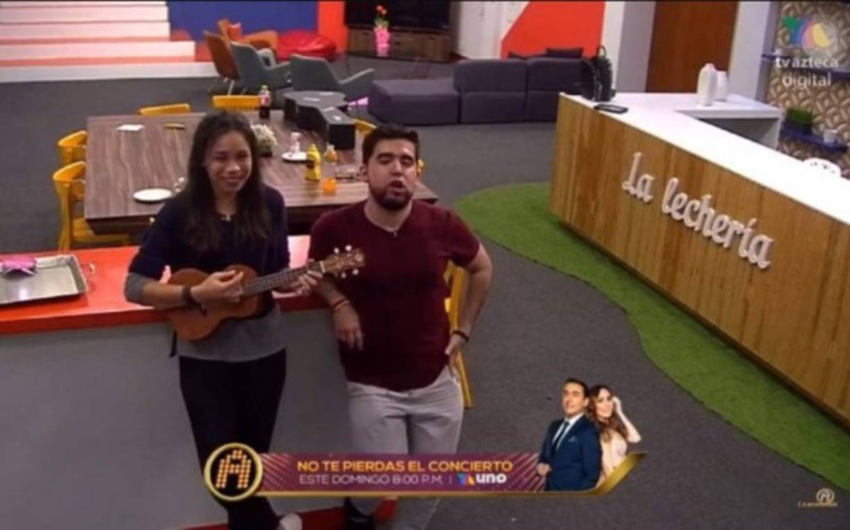 Su abuelo era el doctor del pueblo- El abuelo materno de la diva hondureña, Carlos, era el médico del pueblo; de hecho fue su abuelito quien le enseñó a tocar la guitarra, posteriormente perfeccionó sus conocimientos en La Academia de Música de Fonchín Flores en San Pedro Sula.<br/>