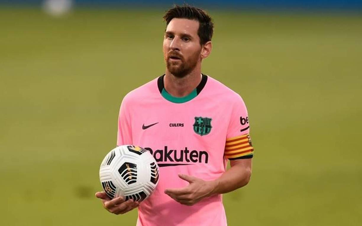 Barcelona sigue trabajando en el retorno de Messi. El astro argentino no tiene ningún interés en renovar su contrato con el PSG y eso está ilusionando a los barcelonistas, que confían en el que el rosarino vuelva a la que fue su casa.