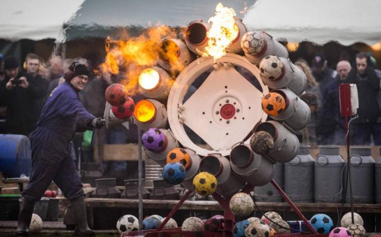 En los Países Bajos la tradición es que los fuegos artificiales espanten a los malos espíritus del año viejo.