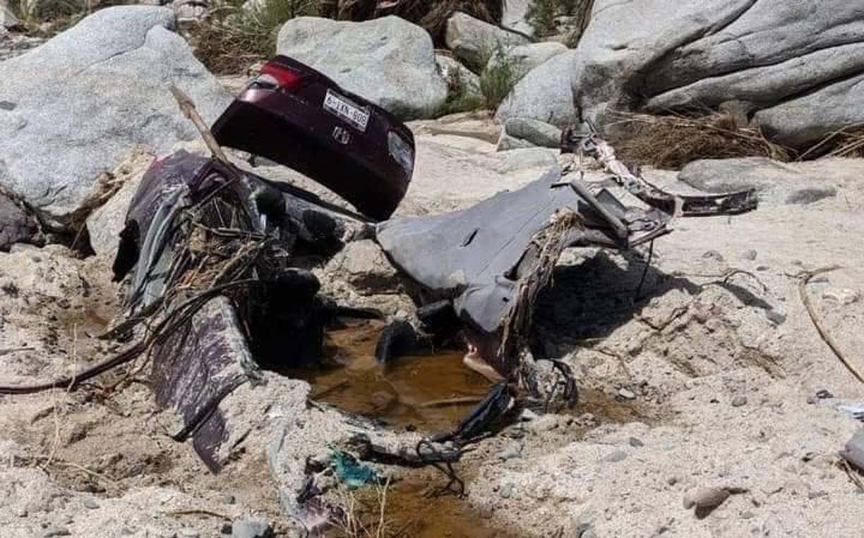 Después de una intensa búsqueda llevada a cabo por el Ejército y la Secretaría de Defensa Nacional (Sedena), lograron localizar su automóvil más adelante de donde la corriente la arrastró, y continuaron con la búsqueda de su cuerpo.