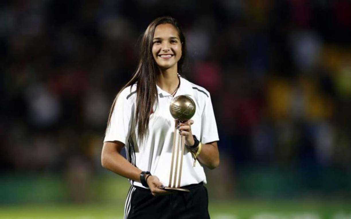 Desde que tiene 15 años, Deyna se metió a la selección mayor femenina de la Vinotinto y se convirtió en una de sus referentes.