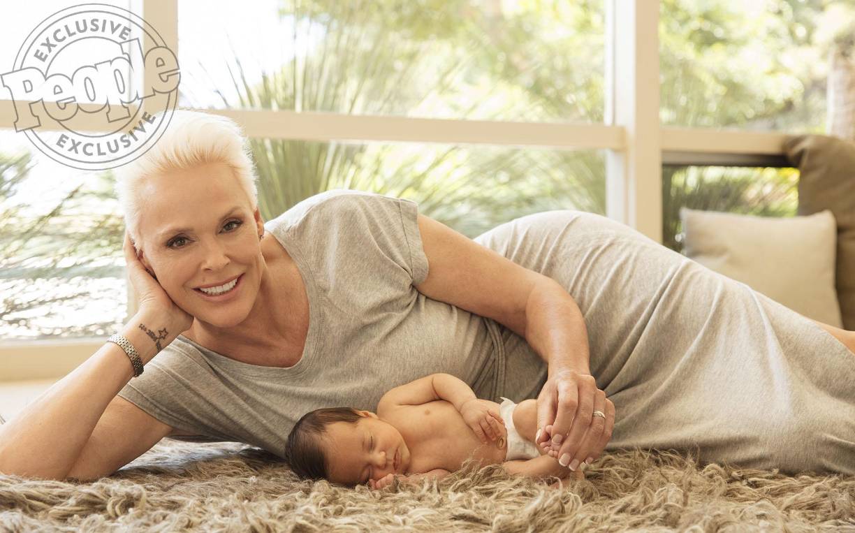Brigitte Nielsen y su pequeña Frida. 