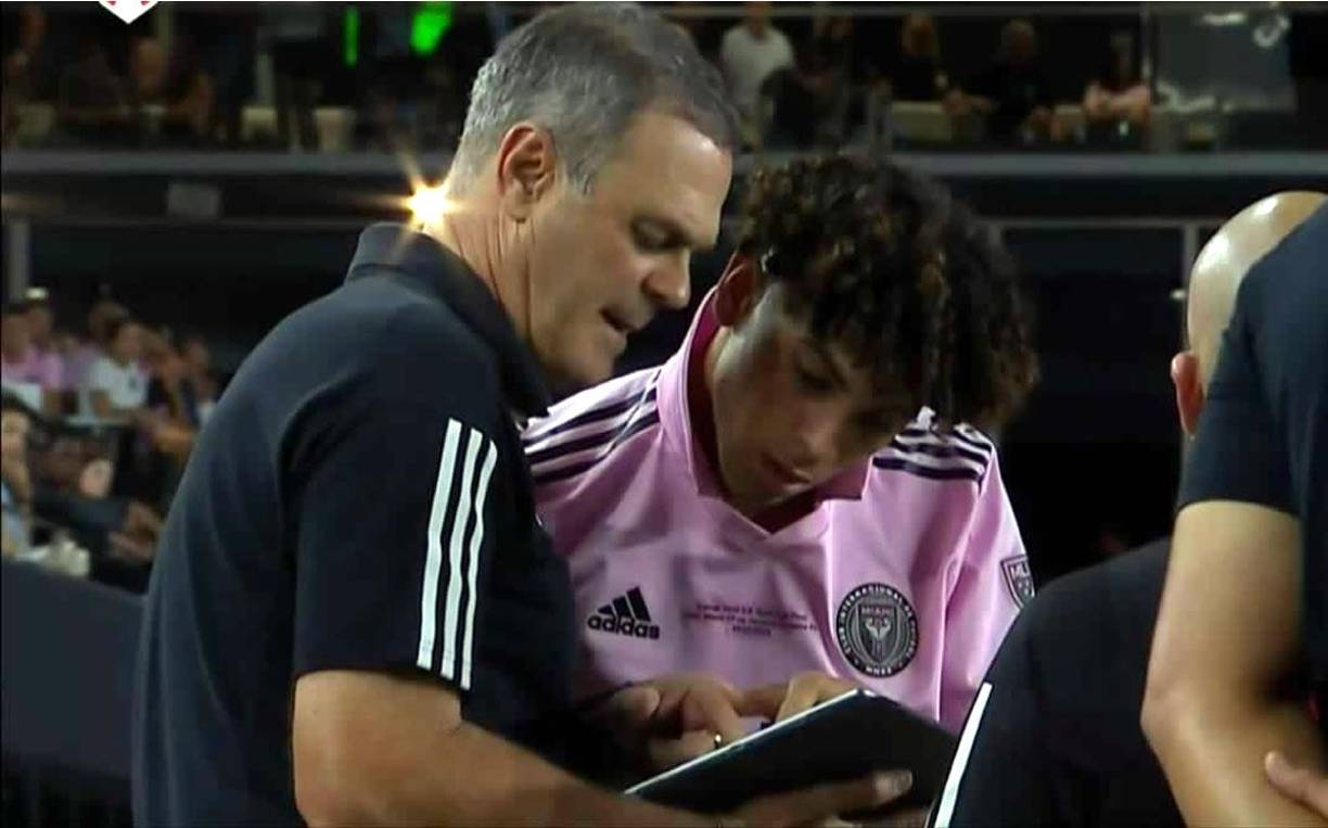 El hondureño David Ruiz entró de cambio en el minuto 75 del partido, el marcador ya estaba 0-2 en contra del Inter Miami.