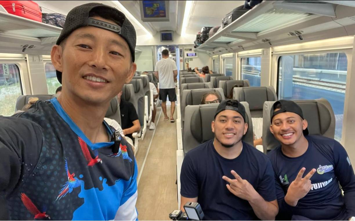 Aunque actualmente Shin se encuentra en España recaudando fondos para contruir una escuela en Chamelecón, en Honduras Real Sociedad de Tocoa le ha abierto las puertas para que pueda cumplir el sueño de jugar en la Liga Nacional.