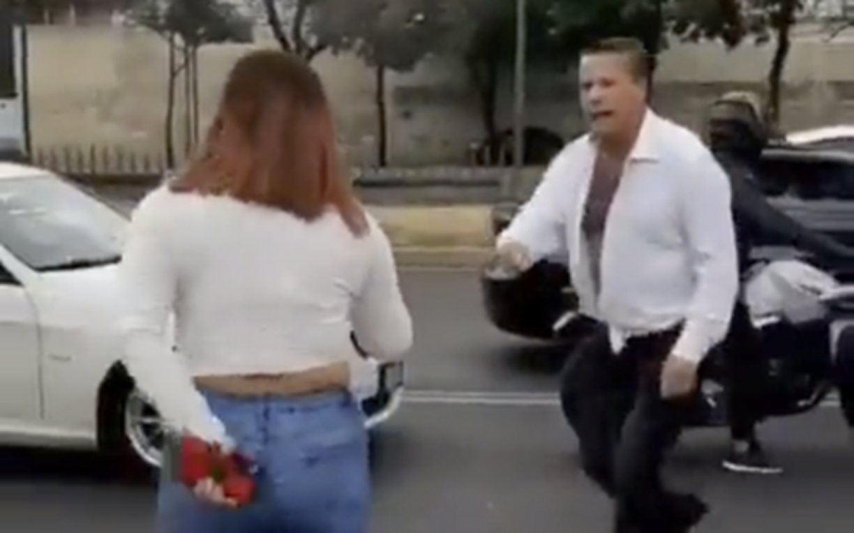 El actor, de 64 años, inició el año con el pie izquierdo, pues en los primeros días del 2022, se viralizó un video en el que se le ve gritándole a una mujer y posteriormente rodando en el piso, a causa de los golpes que le da un hombre.