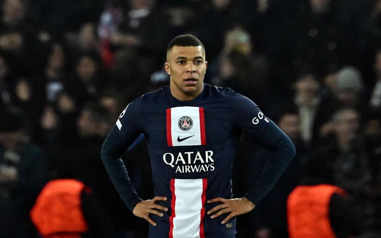 La cara que se le quedó a Kylian Mbappé luego de que se le anularan dos goles.