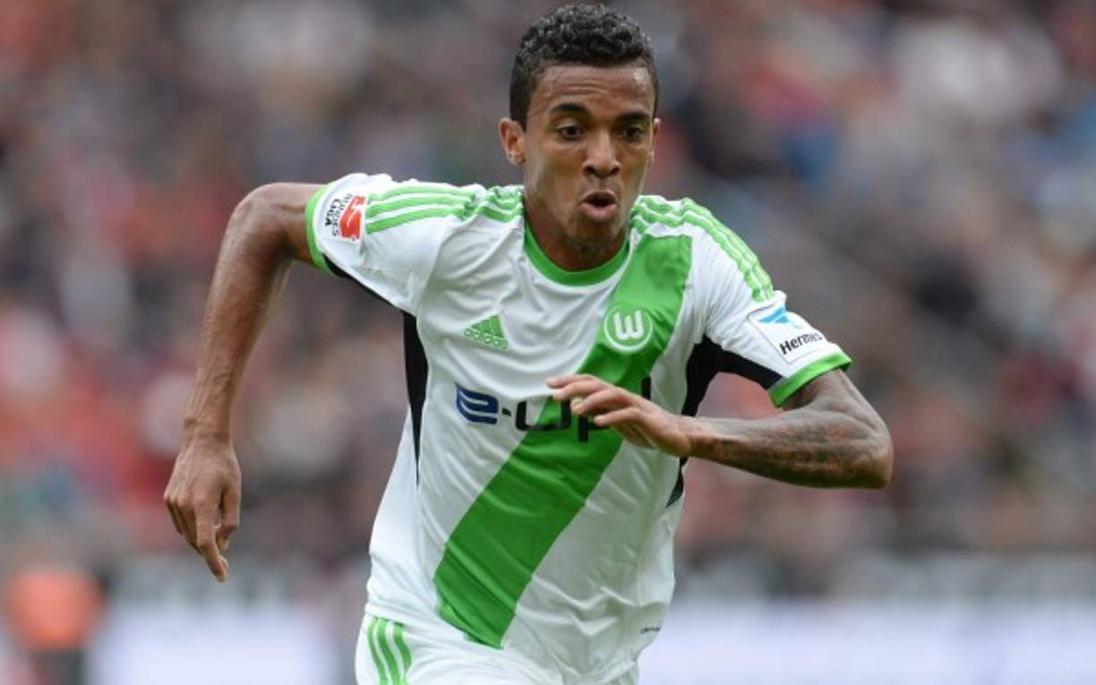 El Wolfsburgo ha rechazado una oferta de la Juventus por el brasileño Luiz Gustavo.