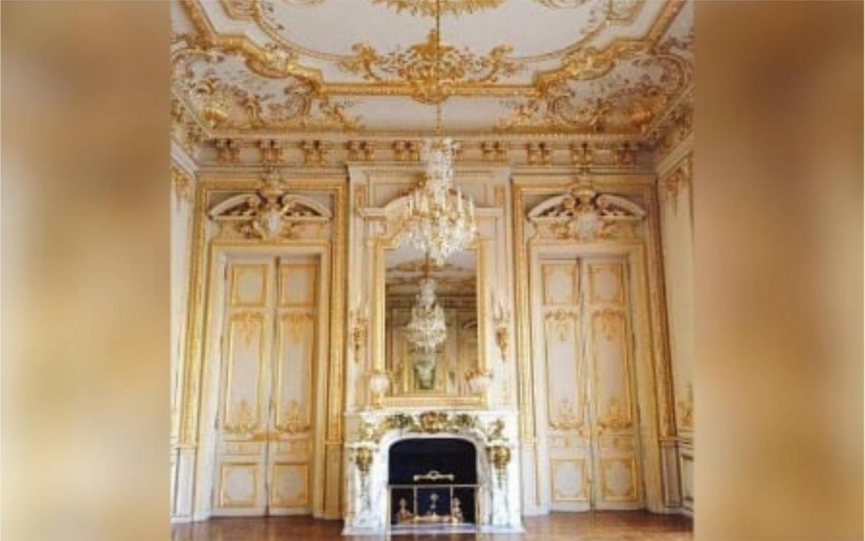 El hotel combina la grandeza europea con hospitalidad tradicional asiática.