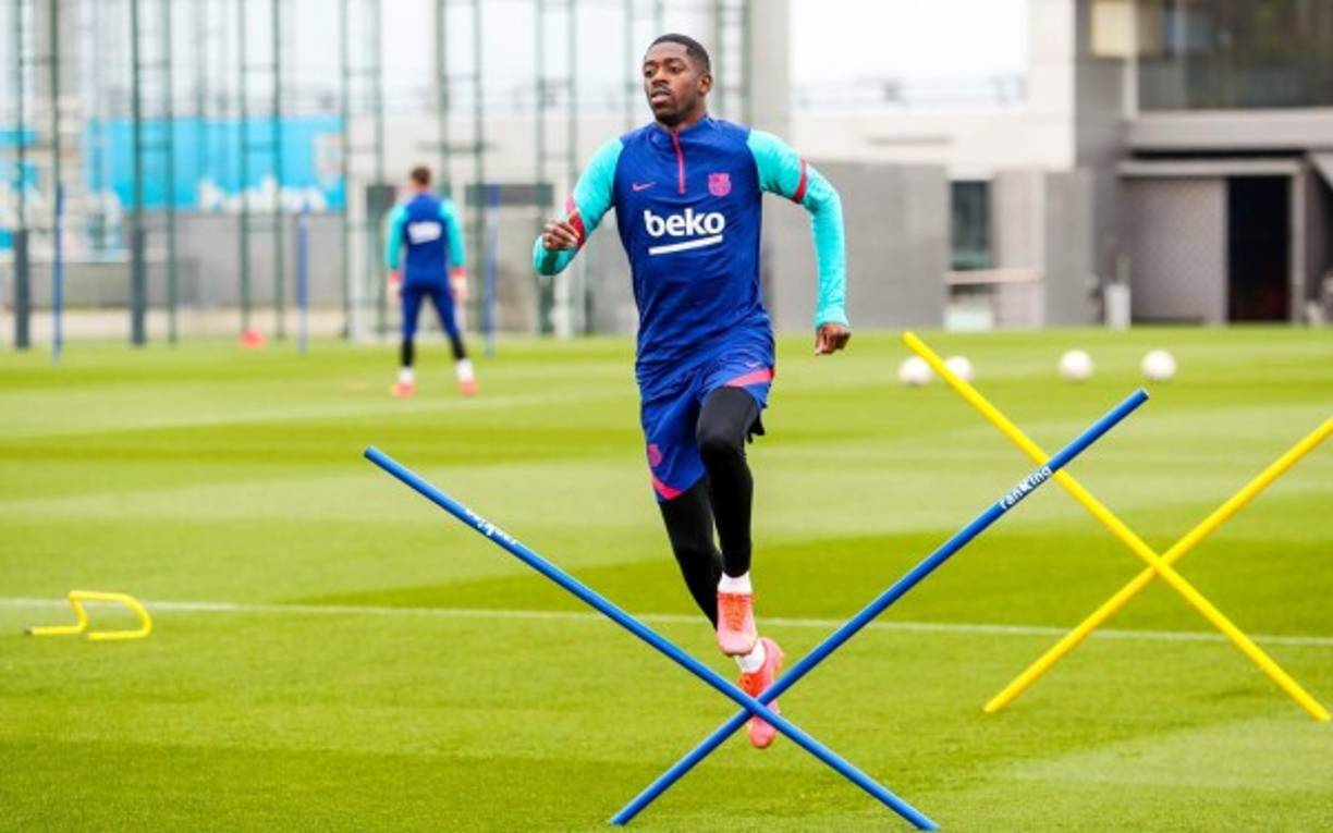 Ousmane Dembélé: Según Deportes Cuatro, el francés puede permanecer en el equipo siempre y cuando acepte una reducción salarial; de lo contrario, buscarían cederlo o venderlo a otro club.