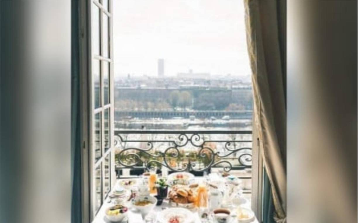 El menú de la cena es de 138 euros por persona como mínimo, teniendo en cuenta que consumir “a la carta” puede salir más caro aún. 