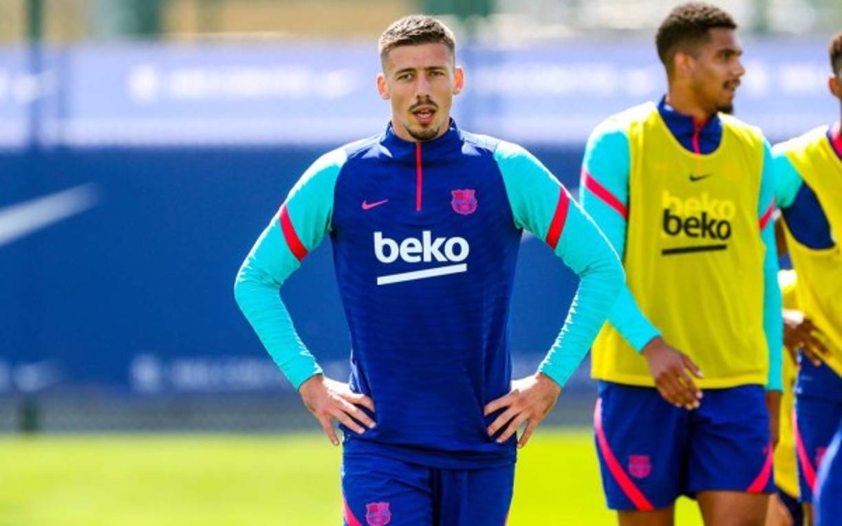 Clément Lenglet, que gana entre 6 o 7 millones de euros al año en el Barcelona, también se marcharía en este verano para hacer caja y rebajar la masa salarial.