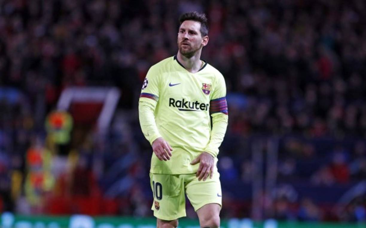 Los aficionados del Manchester United le gritaron '¡Cristiano, Cristiano!' a Messi durante todo el partido.