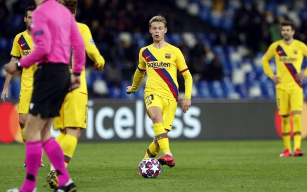 Frenkie de Jong - El mediocampista holandés estuvo perdido ante el Napoli. Intentó combinar pero lo hizo muchas veces sin sentido ofensivo. Pasó desapercibido.