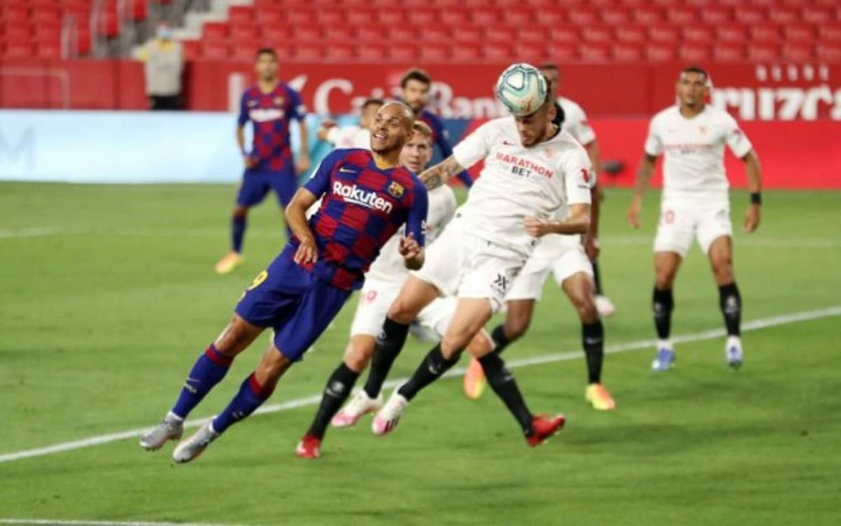Martin Braithwaite recibió la oportunidad de ser titular en lugar de Griezmann, pero poco o nada pudo destacar en el Sánchez Pizjuán.