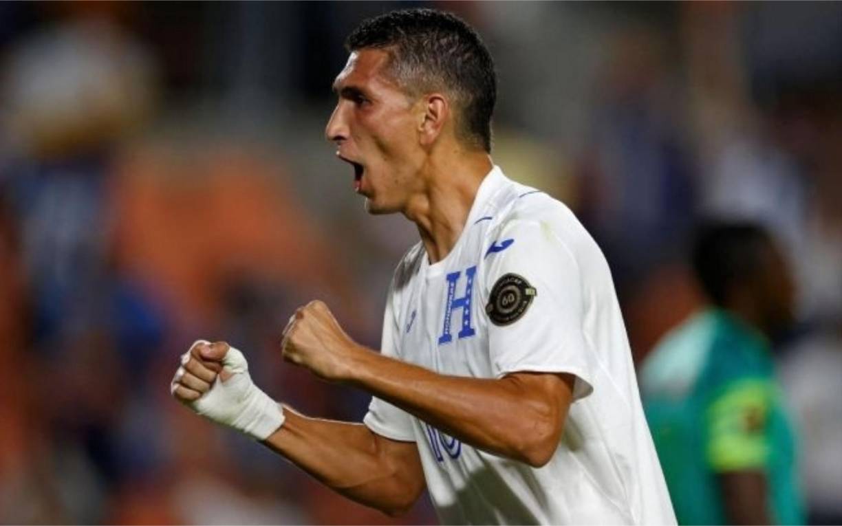 Johnny Leverón: Una lesión lo tiene fuera de las canchas, pero al volver podría ocupar el puesto de Maynor Figueroa en la selección de Honduras. Puede jugar como central e inclusive como lateral.