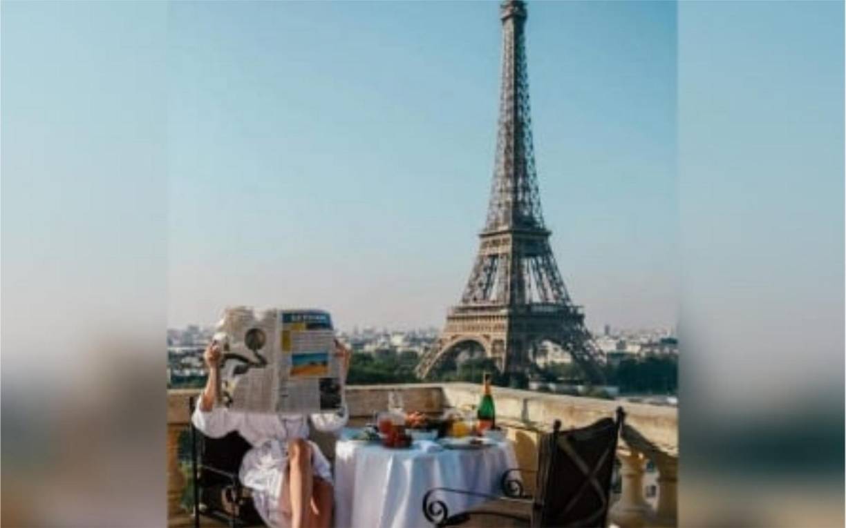 En el lugar elegido por Messi ofrece una propuesta única frente a la Torre Eiffel.