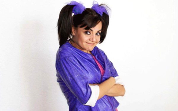 Lorena de la Garza ha seguido participando en varios proyectos de Televisa y su carrera de actriz y comediante sigue muy activa. Pero algo ha sorprendido a todos sus seguidores. Y es que la actriz luce totalmente diferente.