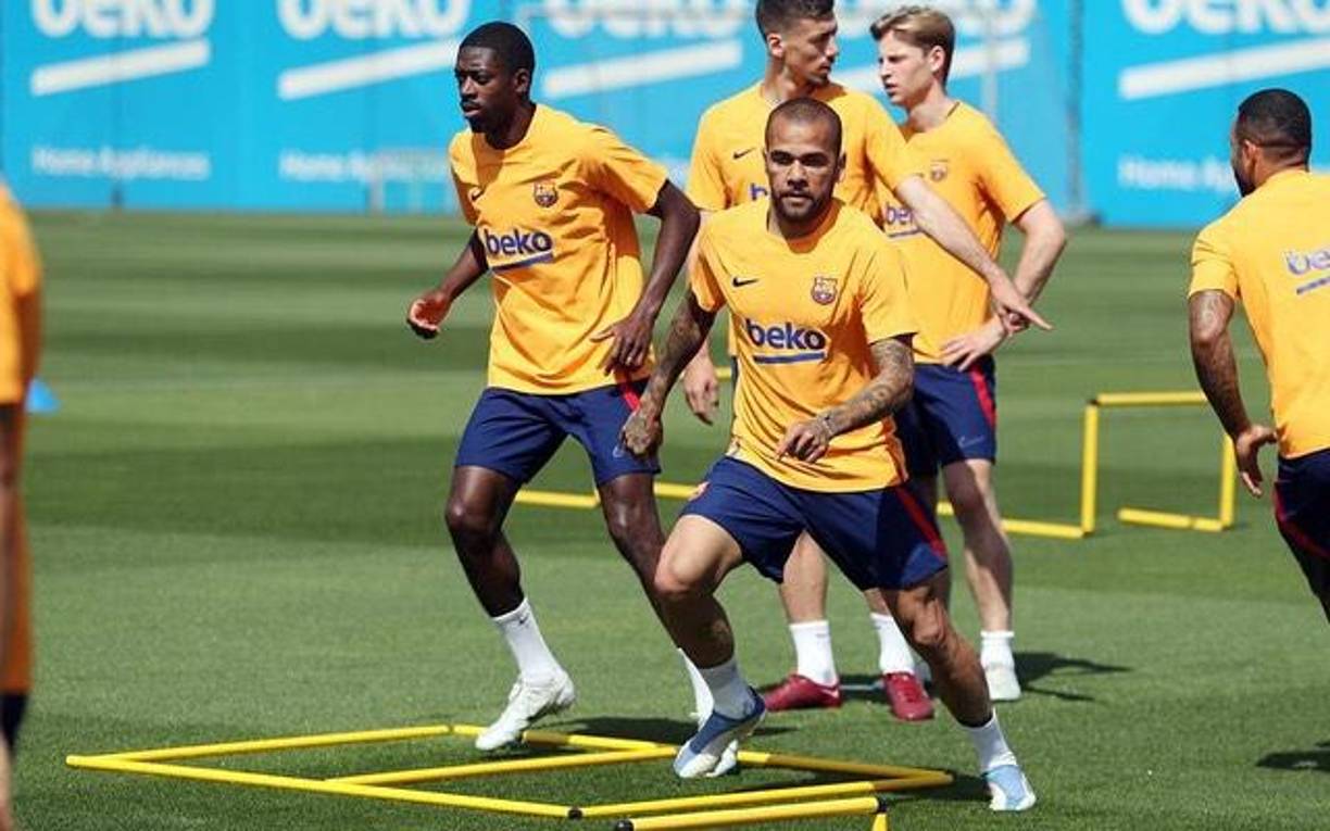 Según las fuentes consultadas por <b>El Peri</b>ó<b>dico</b>, en el informe médico se detalla qye hay algunas lesiones compatibles con el forcejeo relatado por la joven.