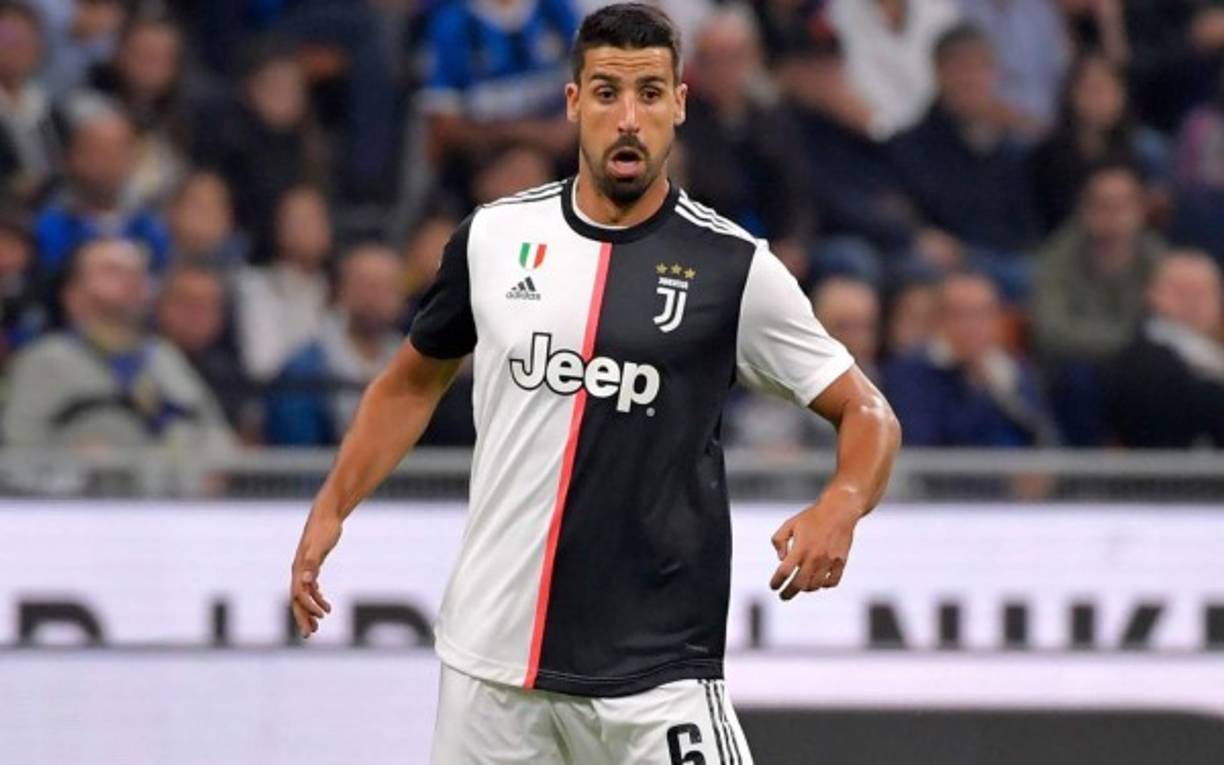 Sami Khedira no entra en los planes de Andrea Pirlo para esta temporada y además en la Juventus sobran los centrocampista. El jugador alemán busca equipo y, según informa Sky Sports, en el PSG le verían como un posible refuerzo, aunque no han entablado conversaciones todavía con los italianos.