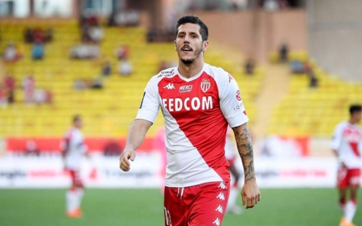 Stevan Jovetic - El delantero nacido en Podgorica (Yugoslavia) ha jugado en grandes clubes como Manchester City, Inter de Milán o Sevilla pero nunca ha llegado a ese nivel que se le presuponía. Hoy en día lo hace en el AS Mónaco de Francia.