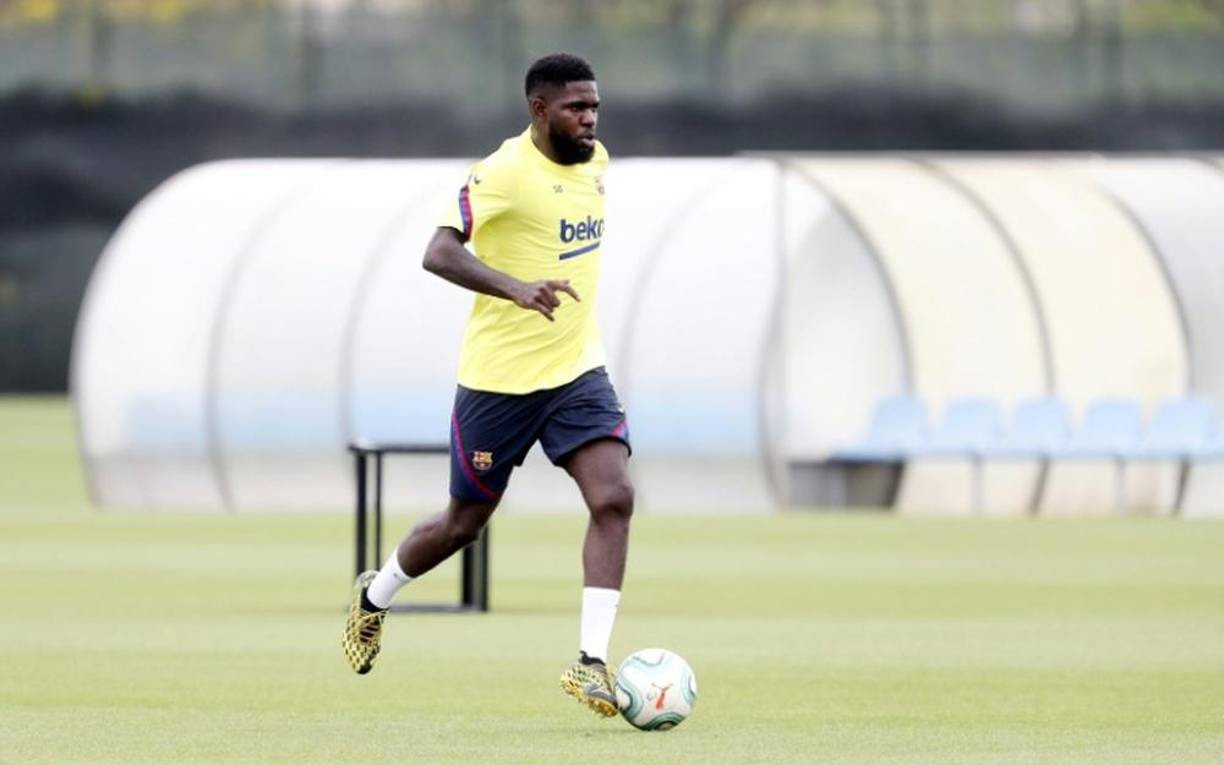 Samuel Umtiti: Defensor francés que se irá del FC Barcelona.