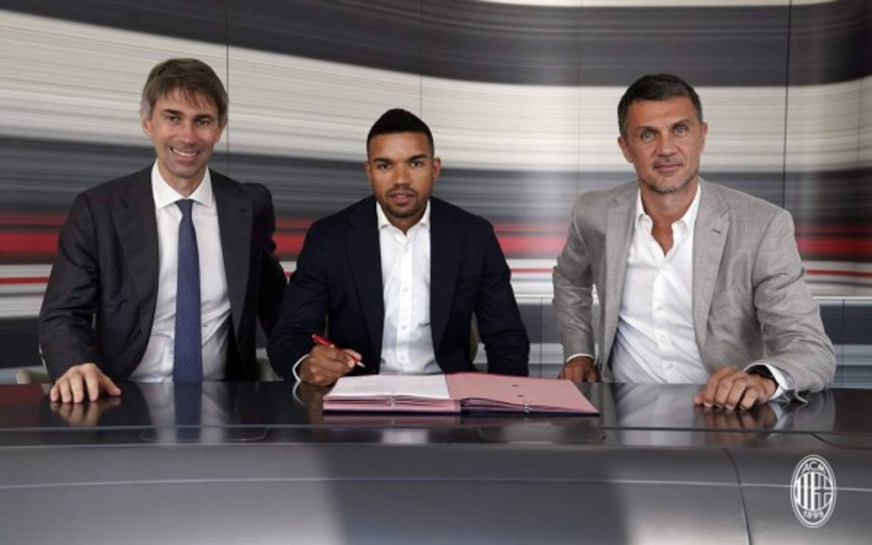 El AC Milan obtiene la cesión del centrocampista brasileño Junior Messias por una temporada por 2.600.000 € con opción de compra por 5.400.000 € (+1M€ bonus). Llega procedente del Crotone. Foto Twitter Milan.