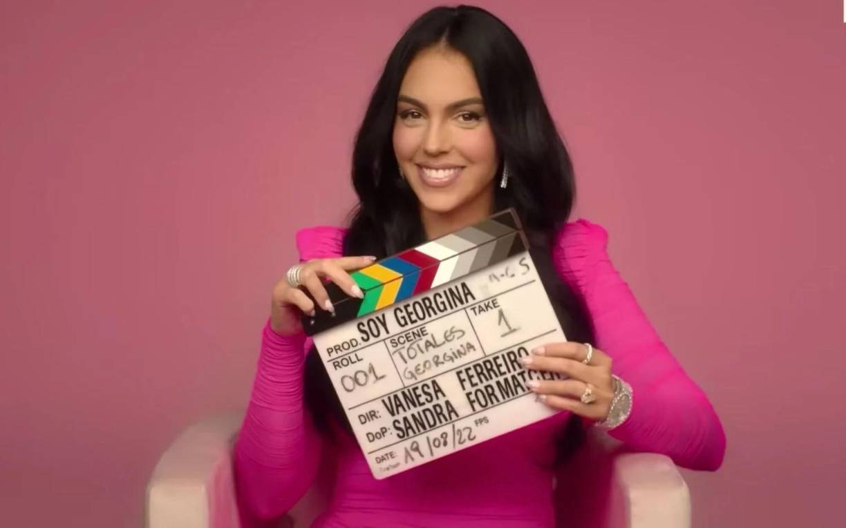 La mujer de Cristiano Ronaldo se ha mostrado tal y como es, una persona de Jaca (Huesca) con sentimientos, creencias y costumbres. “Soy una mujer imparable y afortunada”, comenzaba en la serie, la misma frase que Netflix utilizó en su promoción.