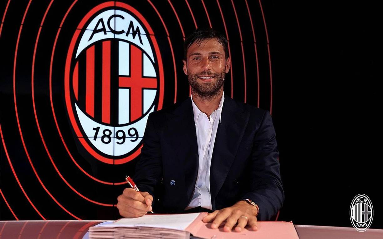 Marco Sportiello - El AC Milan anunció el fichaje del veterano guardameta de 36 años, quien quedaba libre tras su paso por el Atalanta. El portero italiano ha firmado con el club hasta el 30 de junio de 2027.