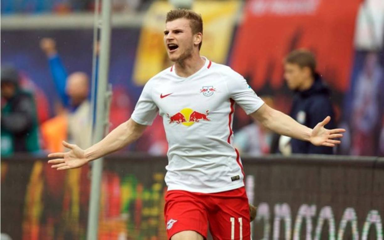 Timo Werner: valor de mercado de 65 millones de euros. El Bayern, a pesar de querer revolucionar su plantilla, mantiene la política de reforzarse con las grandes sensaciones de la Bundesliga. Entre ellas, destaca Timo Werner, que ya suma doce tantos en lo que va de temporada. La llegada del ariete de 23 años se antoja como una de las más complicadas dentro de la carta de Hoeness, ya que otros clubes como Real Madrid y Atlético también han puesto la mirada en el punta del Leipzig.