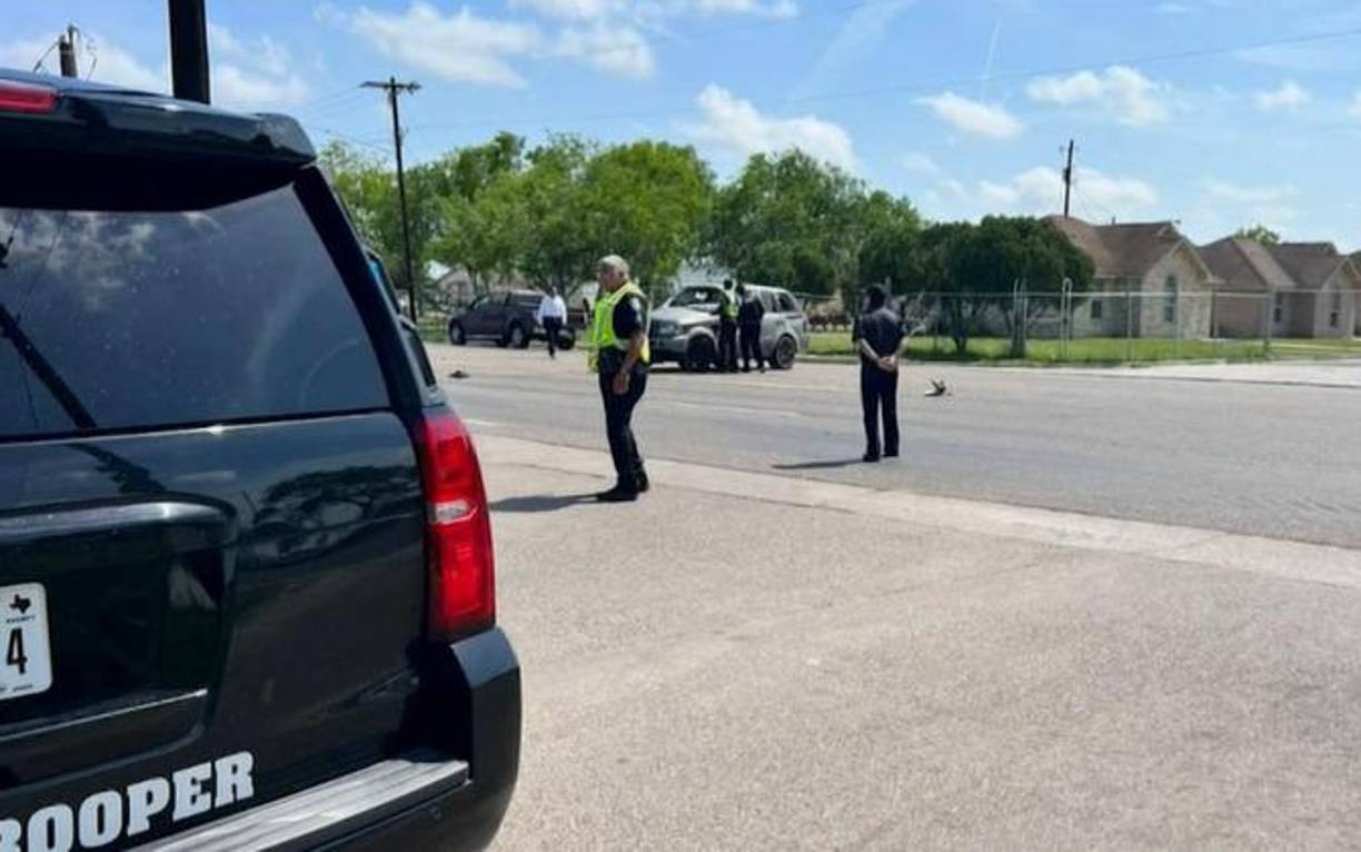 Matizó que la parada del autobús se sitúa al otro lado de la calle del refugio y no está señalizada, además de carecer de banco para sentarse.