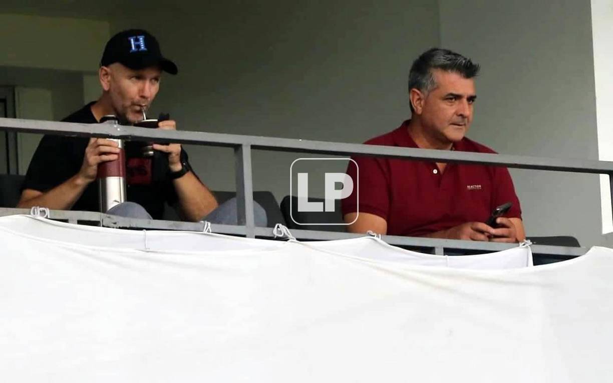 Diego Vázquez fue acompañado por su preparador físico de la Selección de Honduras, Patricio Negreira. Juntos estuvieron también en el Motagua.