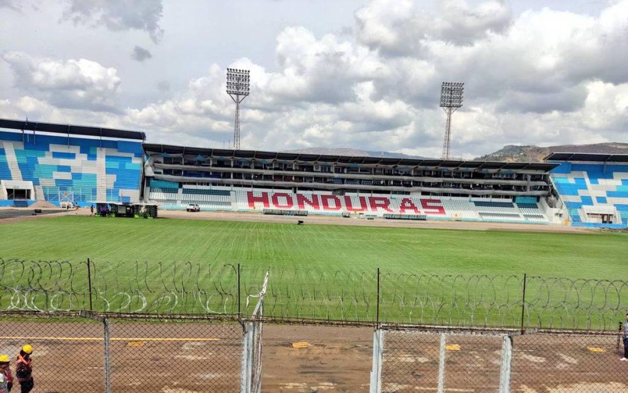 El engramillado del estadio Chelato Uclés ya fue puesto a prueba y se le realizó su segundo corte de su engramillado.