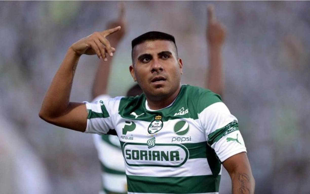 Daniel Ludueña. La genética ha sido cruel con el centrocampista, llamado 'Hachita', ya que tiene una cara difícil pero un hermano menor bastante más resultón que él.