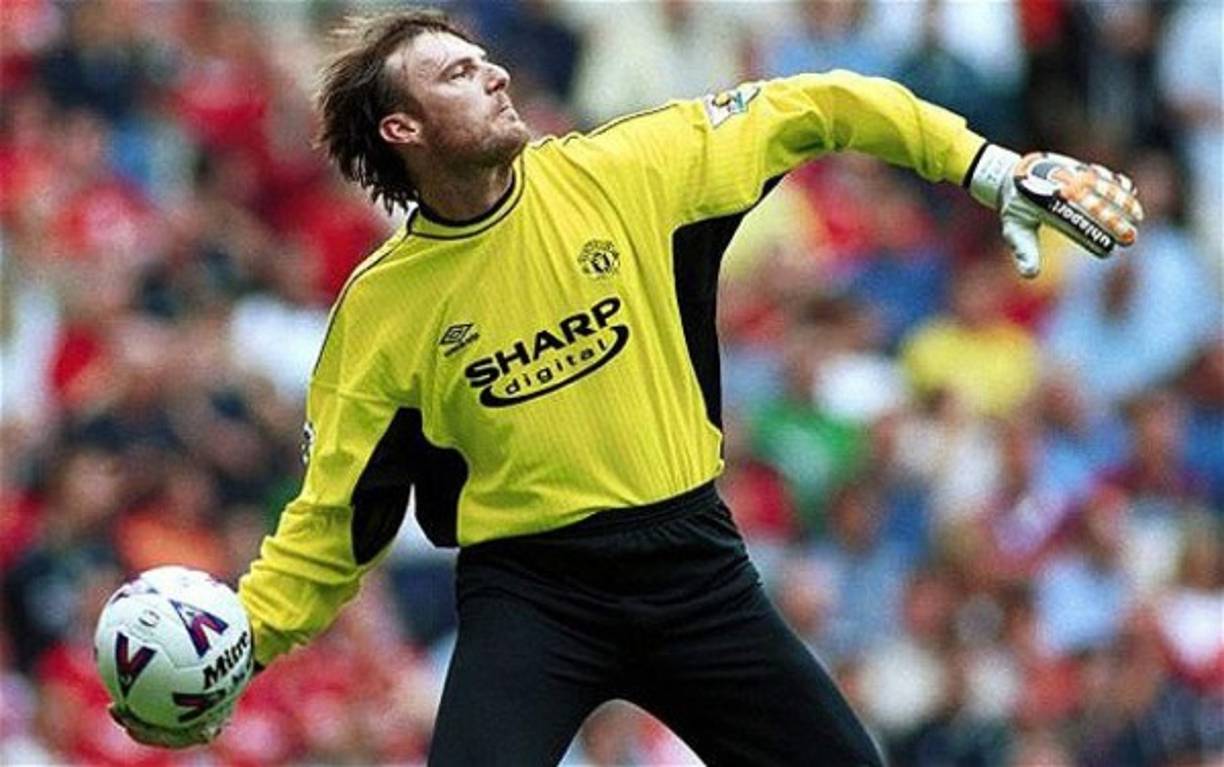 Massimo Taibi: Exportero italiano que militó en el Manchester United.