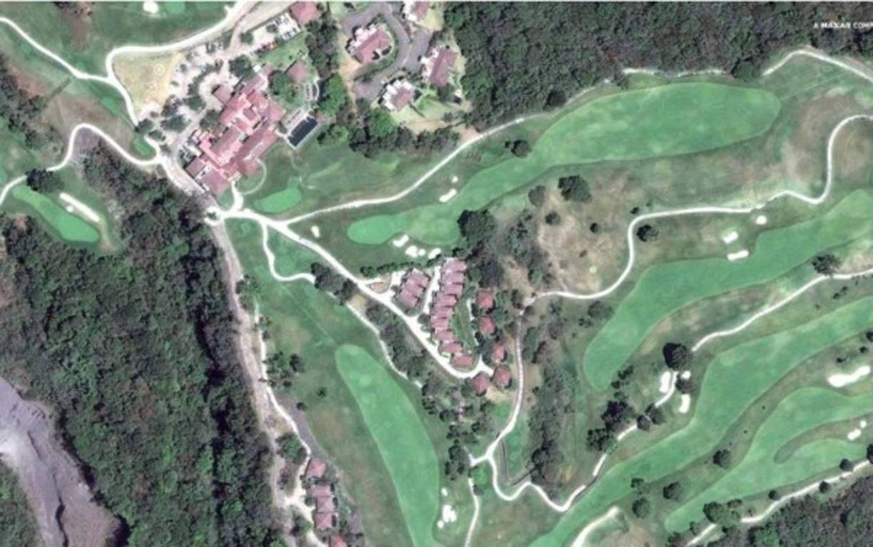 El resort La Reunión Golf Resort & Residences, ubicado en una exclusiva zona en las laderas del volcán de Fuego quedó totalmente devastado por la avalancha de cenizas.