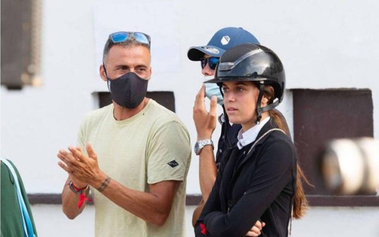 La protagonista es Sira Martínez, hija del exseleccionador español Luis Enrique y actual entrenador del París Saint Germain (PSG).