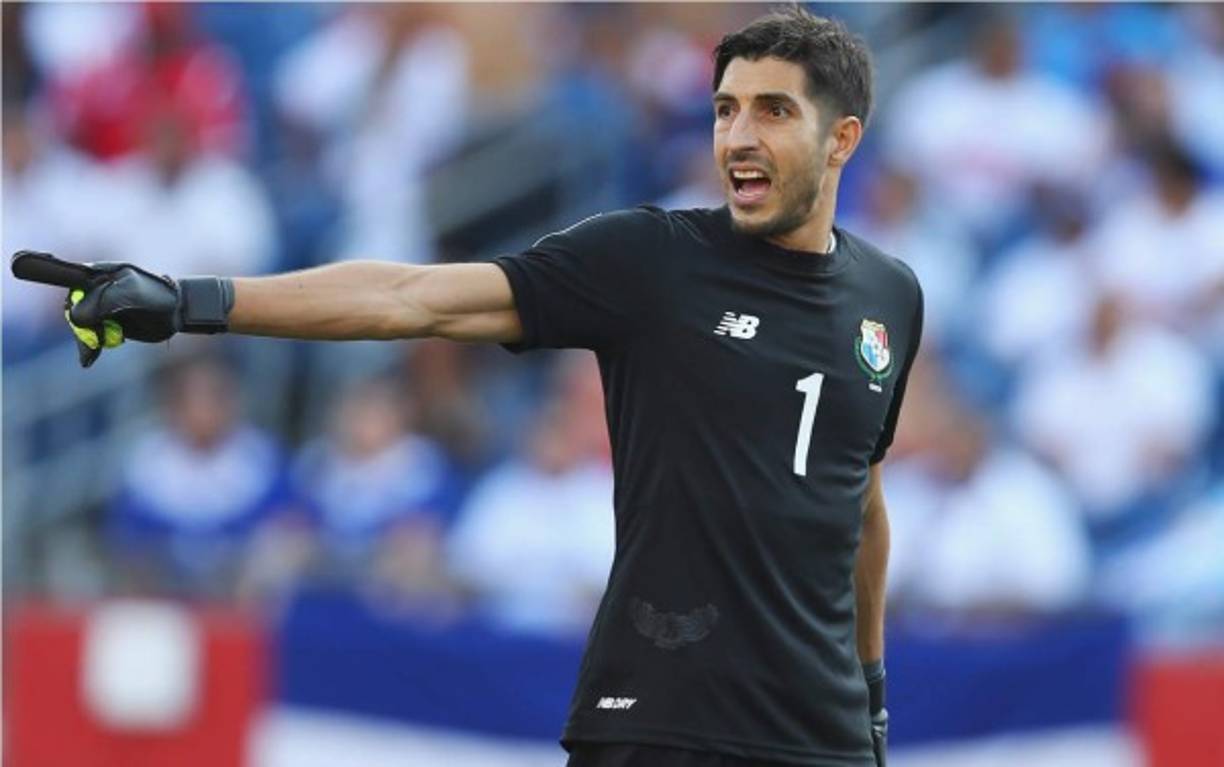 El arquero Jaime Penedo de Panamá fue la figura del cuadro canalero.