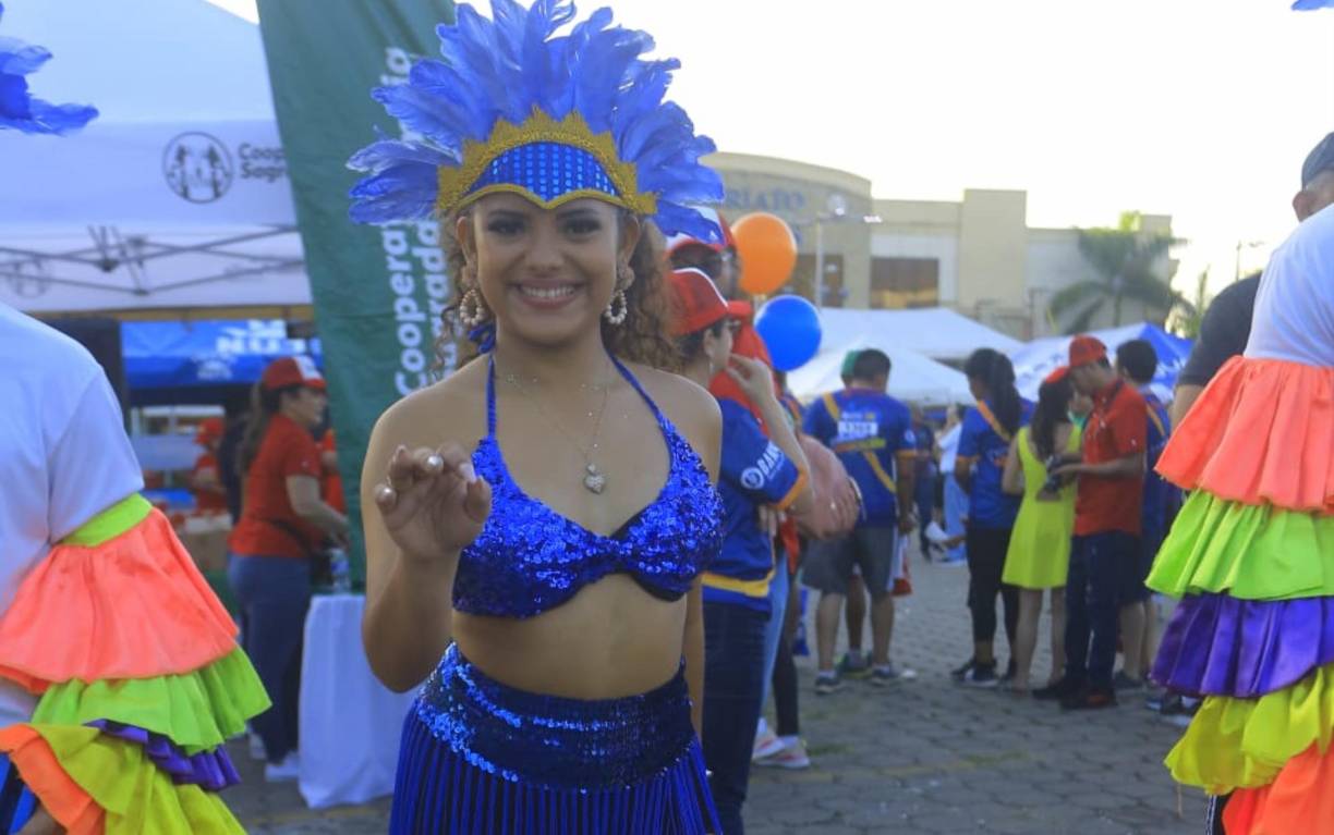 Las modelos no se podían quedar atrás y engalanaron el evento. 