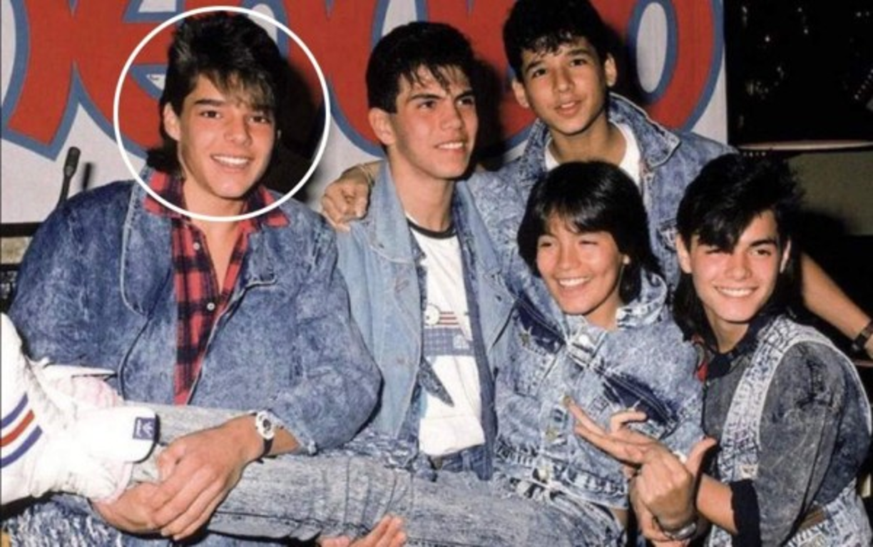 Cabe recordar que Martin sustituyó a Ricky Meléndez en 1984, año en el que el ingreso a la boyband.
