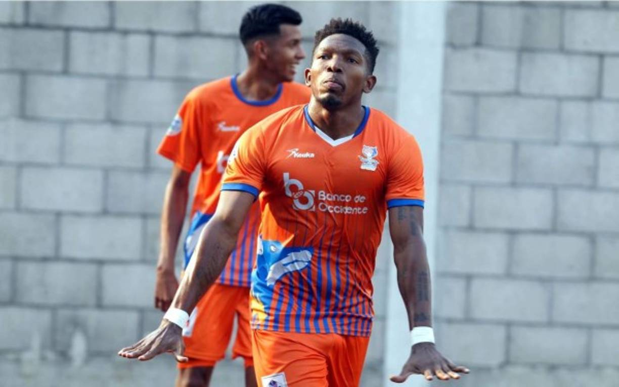 El Motagua está interesado en los servicios del delantero Franco Güity de la UPN. El propio Diego Vázquez habló de su posible llegada al Ciclón Azul. 'Es un buen jugador, vamos a ver si está disponible', dijo el entrenador.