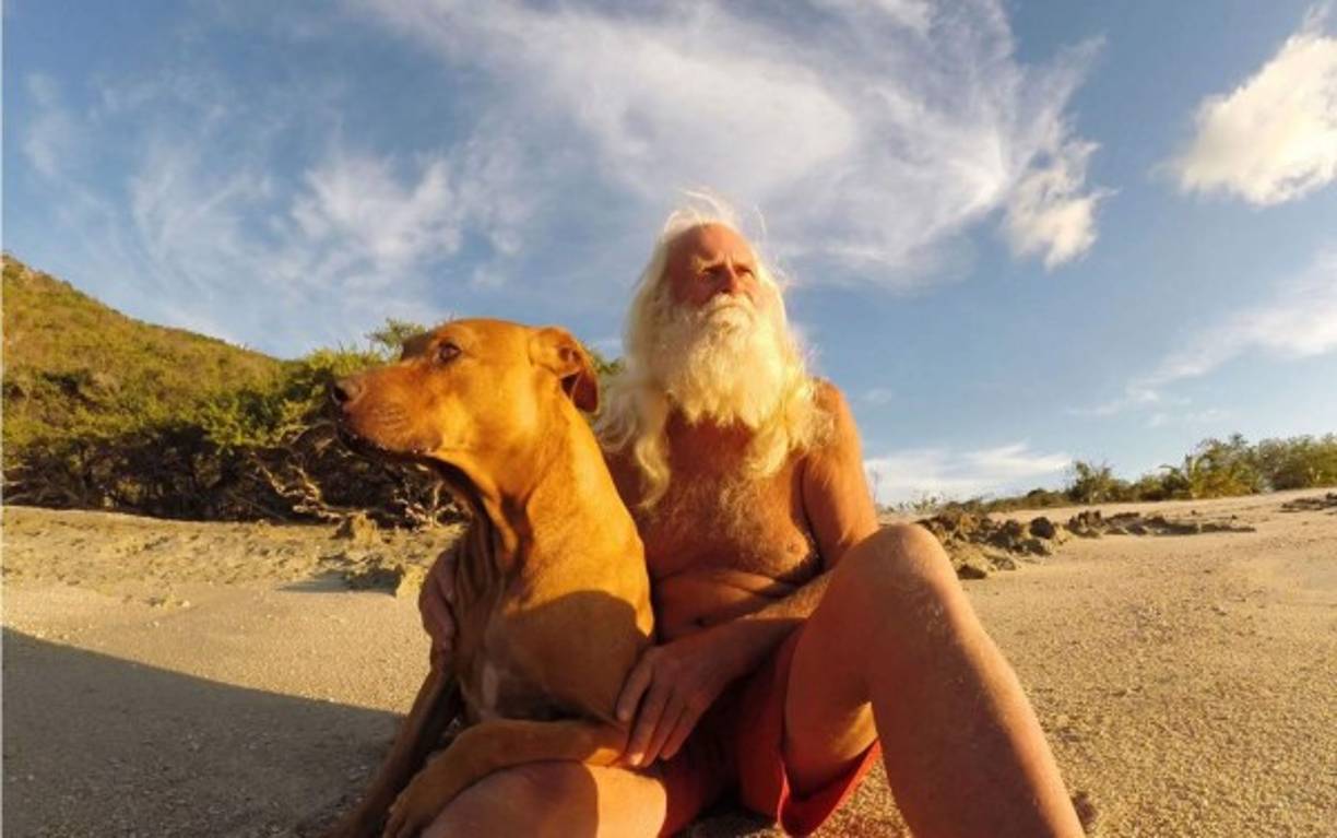A quienes quieran imitarle, Glasheen recomienda comenzar 'a aprender sobre cómo ser independiente y sobrevivir con muy poco'. 'Solo comienza yendo a acampar. Pronto descubrirá lo que realmente necesita frente a lo que cree que necesita. La vida aquí es pacífica, segura y satisfactoria', dijo.