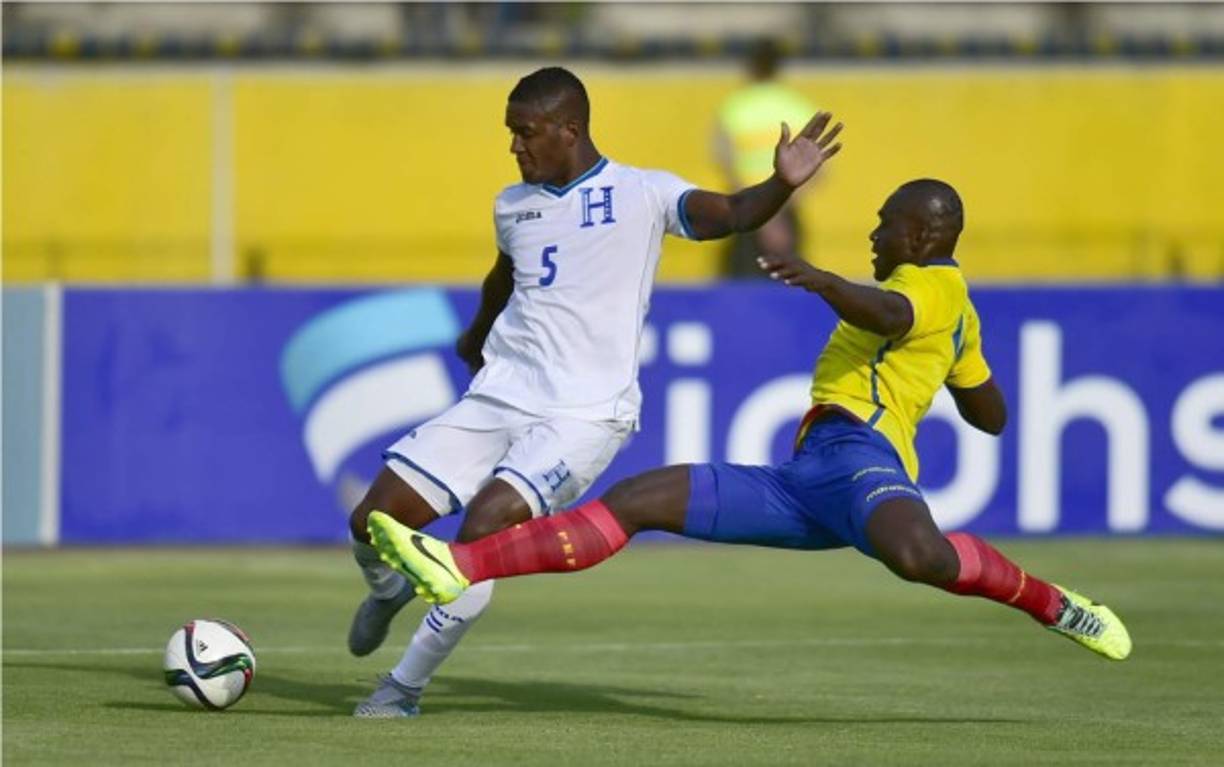 Beckeles tuvo un arduo trabajo con el equipo ofensivo de Ecuador.