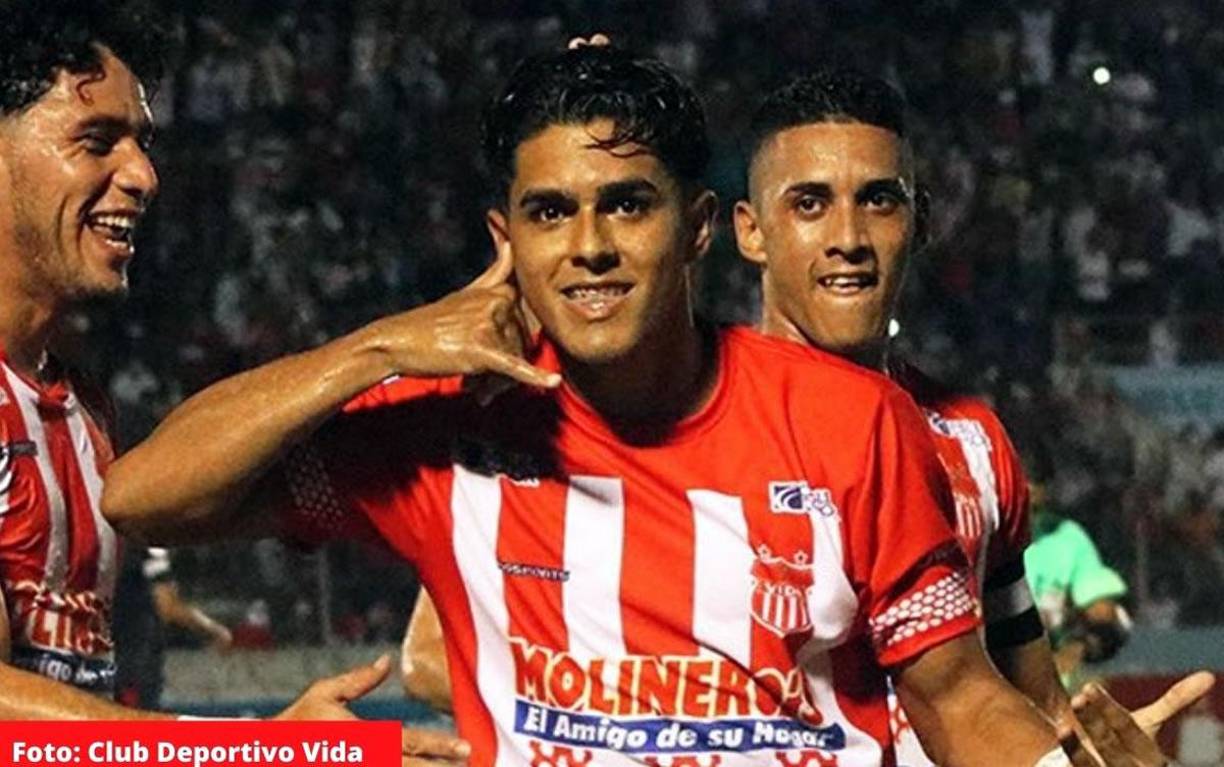 En su primer partido en la Liga Nacional, Luis Palma marcó un gol y el entrenador que lo hizo debutar fue Héctor Castellón.